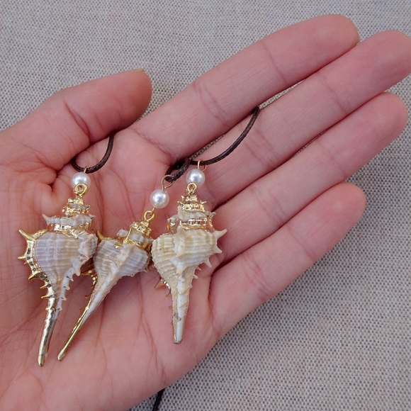 Long Boho Beach Gold Dipped Shell & Pearl Necklace - Picture 6 of 7